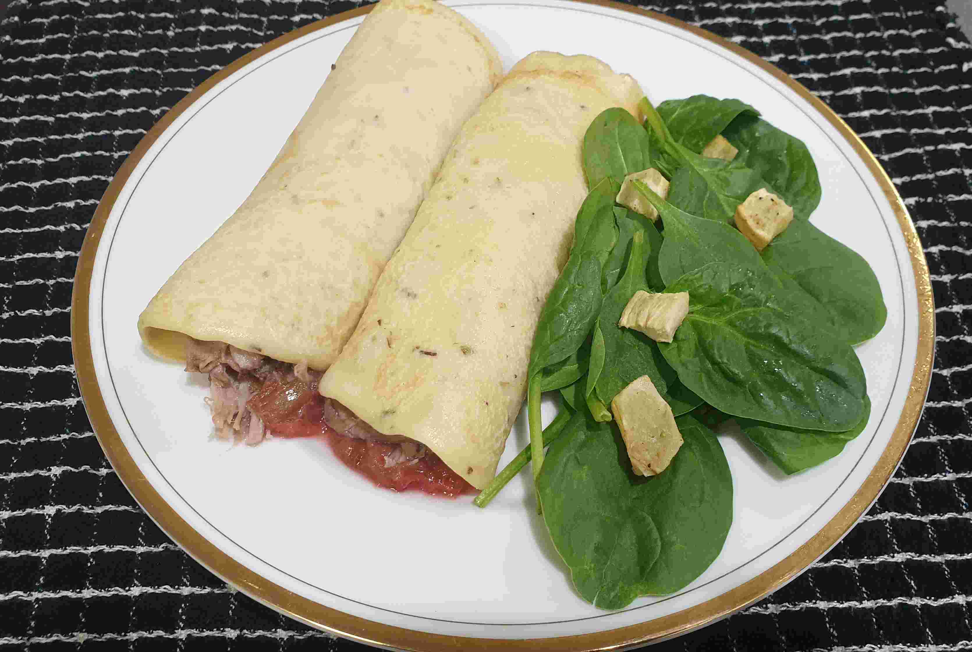 Pulled Pork and Rhubarb Wraps